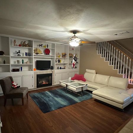 Spacious Room In A Nice House 게인즈빌 외부 사진