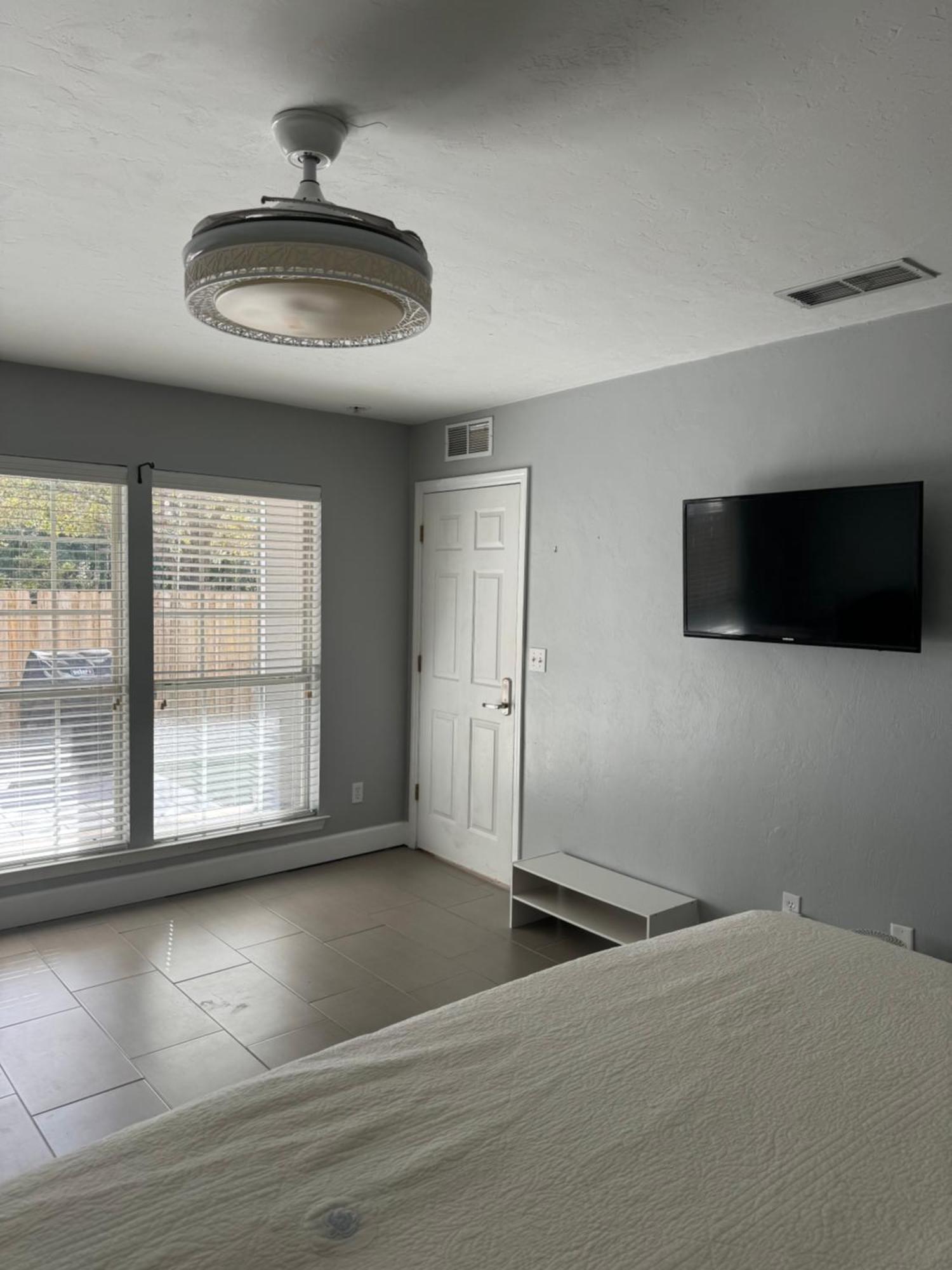 Spacious Room In A Nice House 게인즈빌 외부 사진