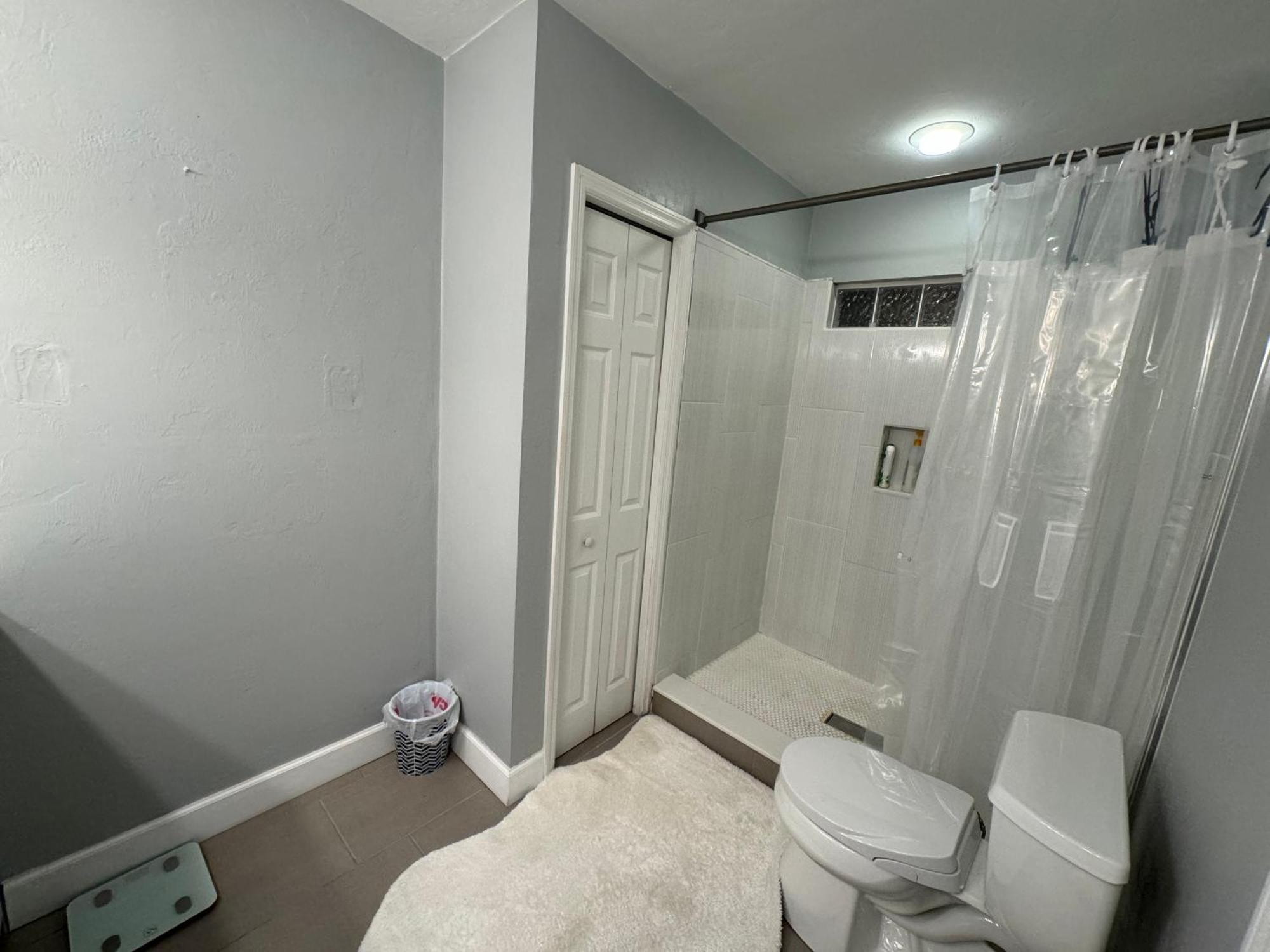 Spacious Room In A Nice House 게인즈빌 외부 사진